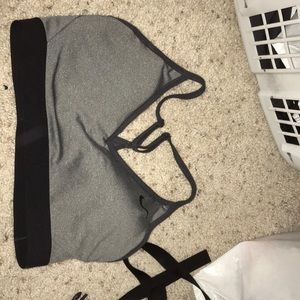 ‼️2 for $50 Nike Sports Bras‼️